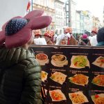 Masopustní průvod před českobudějovickou radnicí zval do tance i návštěvníky