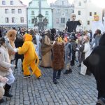Českým Krumlovem prošlo přes sedmdesát masopustních masek