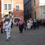 Českým Krumlovem prošlo přes sedmdesát masopustních masek