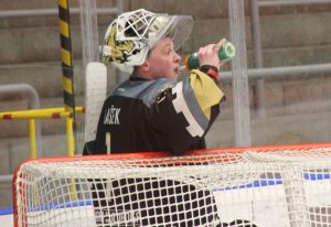 Hokej: Ikona Hluboké se loučí. Dašek už nevěří, že se po operaci kolena vrátí do branky - Jižní Čechy Teď!