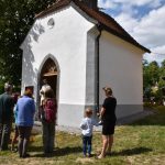 V Přeborově otevřeli pouliční výstavu dětských obrázků. Knihovna dětem zpestří prázdniny Pročteným létem