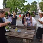 V Přeborově otevřeli pouliční výstavu dětských obrázků. Knihovna dětem zpestří prázdniny Pročteným létem