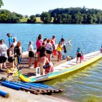 Hradecký rybník Vajgar ovládly dračí lodě. Vajgarská saň se jela už po šesté