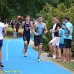 VIDEO: Jakub Homola vybojoval na Evropském poháru juniorů 8. místo. Mezi ženami v barvách Triathlon Teamu Tábor nikdo nestartoval
