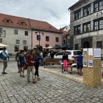 Obyvatelé Prachatic se mohou zapojit do výběru nových laviček a košů
