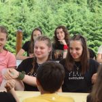 Mladí zdravotníci si na Zadově zahráli i na cirkusáky