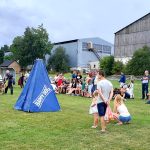 Sportovní víkend v Hrazánkách se vydařil. V neděli cvičili na hřišti také psi