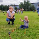 Sportovní víkend v Hrazánkách se vydařil. V neděli cvičili na hřišti také psi
