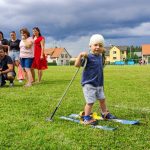 Sportovní víkend v Hrazánkách se vydařil. V neděli cvičili na hřišti také psi