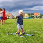 Sportovní víkend v Hrazánkách se vydařil. V neděli cvičili na hřišti také psi