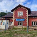 V Červené nad Vltavou někdo instaloval nelegální radar a dopravní značky