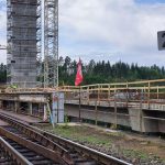 Obrazem: Takhle roste nový železniční most, aneb Pozor, vlak!