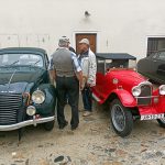 Nádvoří hradeckého zámku hostilo výstavu veteránských vozů