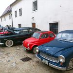 Nádvoří hradeckého zámku hostilo výstavu veteránských vozů