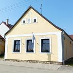 V Chlumu u Třeboně pokračují opravy žítečského kulturního domu. Na řadě je letos hospoda