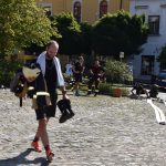 Železní hasiči v plné výstroji bojovali s nástrahami tratě i výhní na náměstí v Týně