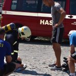 Železní hasiči v plné výstroji bojovali s nástrahami tratě i výhní na náměstí v Týně