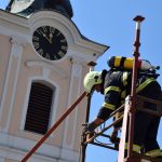 Železní hasiči v plné výstroji bojovali s nástrahami tratě i výhní na náměstí v Týně