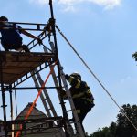 Železní hasiči v plné výstroji bojovali s nástrahami tratě i výhní na náměstí v Týně