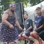 Festival Mezi stromy v milevské Bažantnici nabídl hudbu, divadlo, verše, tanec i výtvarno