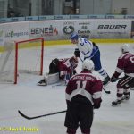 Kohouti smetli Chomutov ve druhé třetině čtyřmi góly