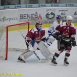 Kohouti smetli Chomutov ve druhé třetině čtyřmi góly