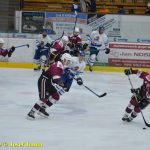 Kohouti smetli Chomutov ve druhé třetině čtyřmi góly