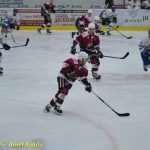 Kohouti smetli Chomutov ve druhé třetině čtyřmi góly