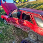 Při ranní nehodě na obchvatu Chýnova se zranila žena. Křižovatka je nebezpečná hlavně pro nejisté řidiče, říká odborník