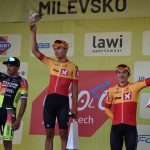 Adam Ťoupalík v první etapě silničního závodu Okolo jižních Čech na stupních vítězů