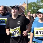 Pro domácí hospic Athelas běželo mezi mosty 505 lidí. Kamenný most přešel i jelen