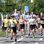 Pro domácí hospic Athelas běželo mezi mosty 505 lidí. Kamenný most přešel i jelen