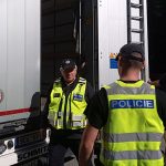 Policejní kontroly u Majdaleny se dnes zaměřily na nelegální převoz migrantů