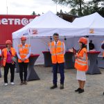 Stavbu nového železničního mostu v Červené si dnes prohlédl ministr dopravy Martin Kupka