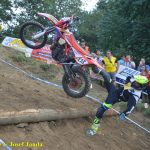 VIDEO: Roman Körber obhájil prvenství na Strmém vrchu. V trialu přidal po napínavém souboji stříbro