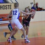 Čtrnáctiletí králíci na své soupeře nestačili