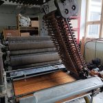 V rodinné tkalcovně ve Strmilově látky vyrábí už pátá generace