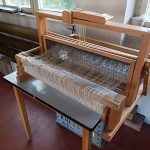 V rodinné tkalcovně ve Strmilově látky vyrábí už pátá generace