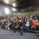 V táborském kině Svět zněly rady pro případ apokalypsy. Na přenášení vody může posloužit i prezervativ