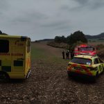 Na muže padl v lese u Dražejova strom. I přes mnohočetná poranění si zvládl zavolat pomoc