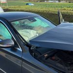 U Kosova na Českobudějovicku se střetla tři auta. Čtyři zranění, silnice je uzavřená