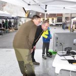 Milevská prodejna Stihl ožila dnem otevřených dveří i soutěžemi. S pilou si nejlépe poradil Vít Kozák