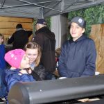 Milevská prodejna Stihl ožila dnem otevřených dveří i soutěžemi. S pilou si nejlépe poradil Vít Kozák