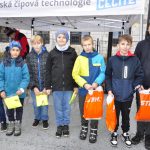 Milevská prodejna Stihl ožila dnem otevřených dveří i soutěžemi. S pilou si nejlépe poradil Vít Kozák