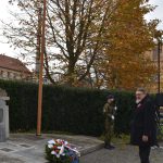 Na pietním aktu ve Strakonicích připomněli i 16 tisíc novodobých veteránů válek. Projev starosty Strakonic se vymykal mainstreamu