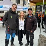 Milevská prodejna Stihl ožila dnem otevřených dveří i soutěžemi. S pilou si nejlépe poradil Vít Kozák