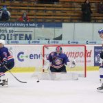 Táborští hokejisté vydolovali v pátek z gigantické střelecké převahy osm gólů a srazili Děčín