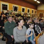 Ze školních přehrávek se zrodil slušný koncert a bubenická show