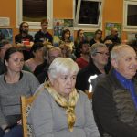 Ze školních přehrávek se zrodil slušný koncert a bubenická show