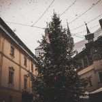 Vánoční trhy v Blatné posypal sníh. Na nádvoří vyrostlo kluziště